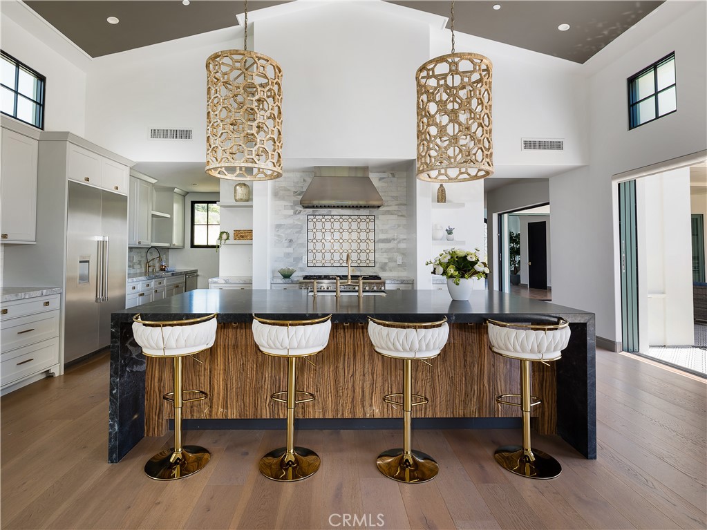 32009 Cape Point Drive