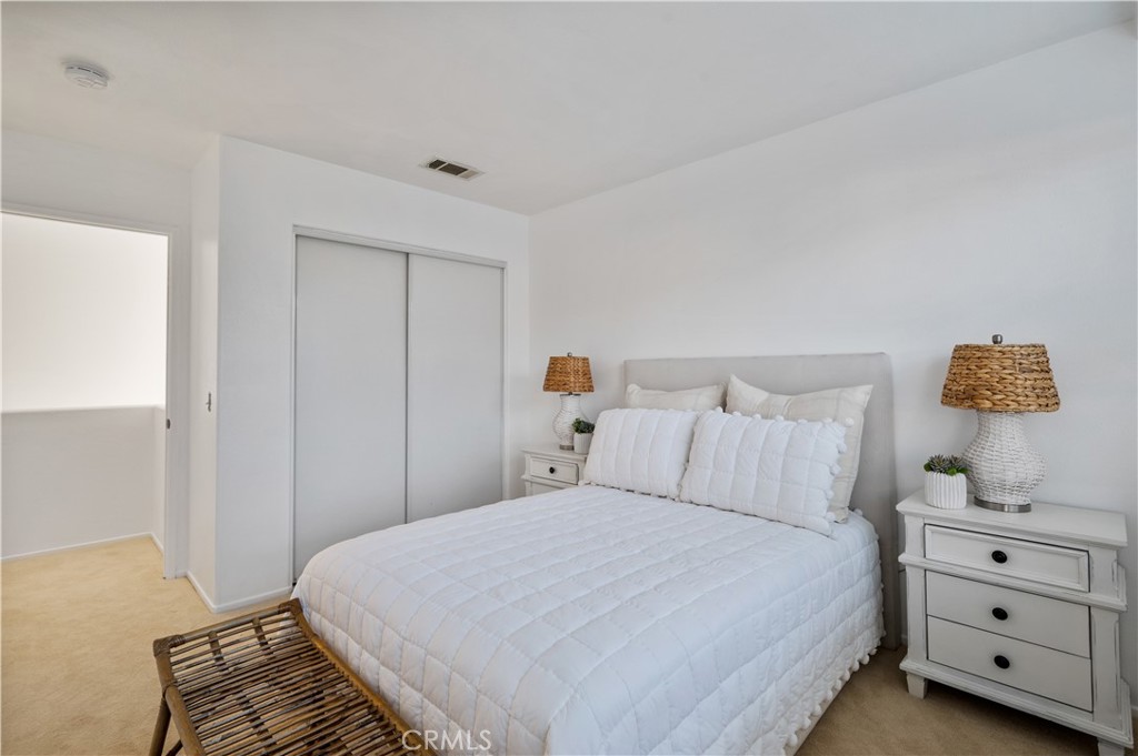 25481 Dodge Avenue 12