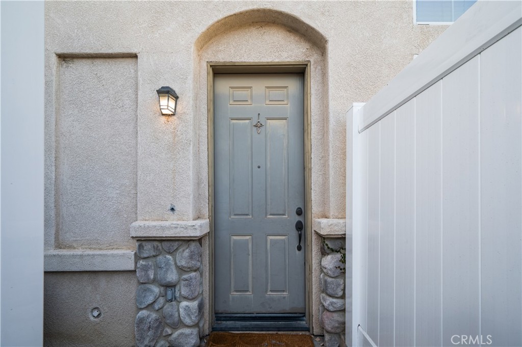 25481 Dodge Avenue 12