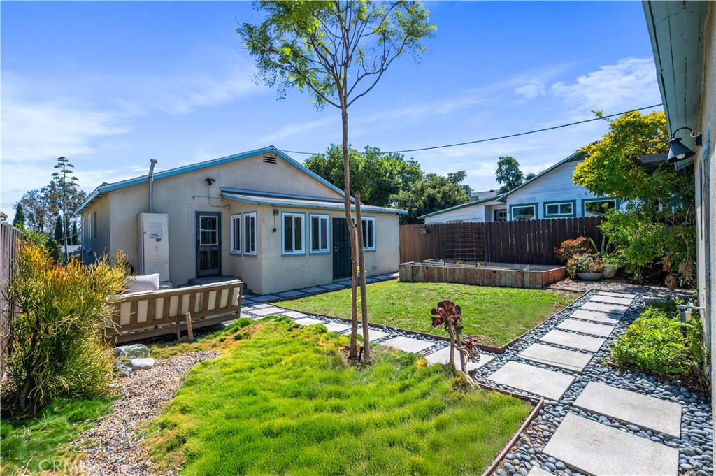 750 W 2nd Street
