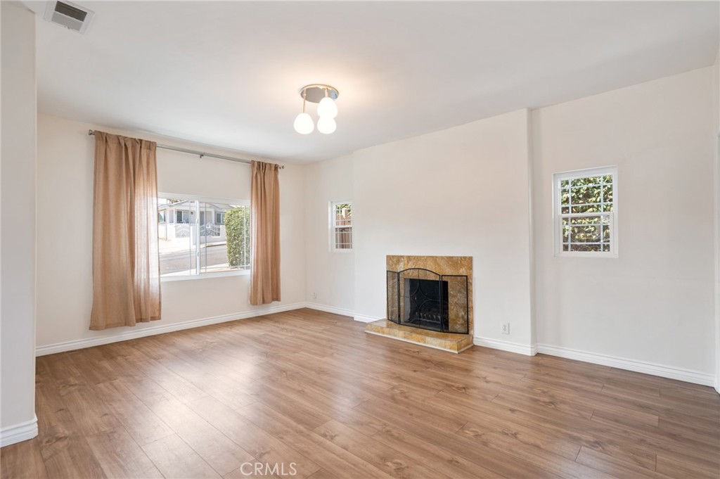 776 W Sepulveda Street