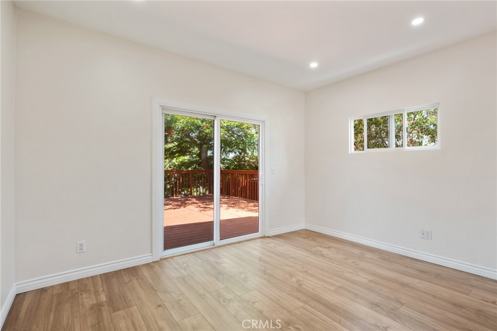 776 W Sepulveda Street