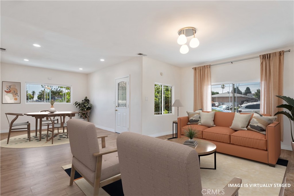 776 W Sepulveda Street