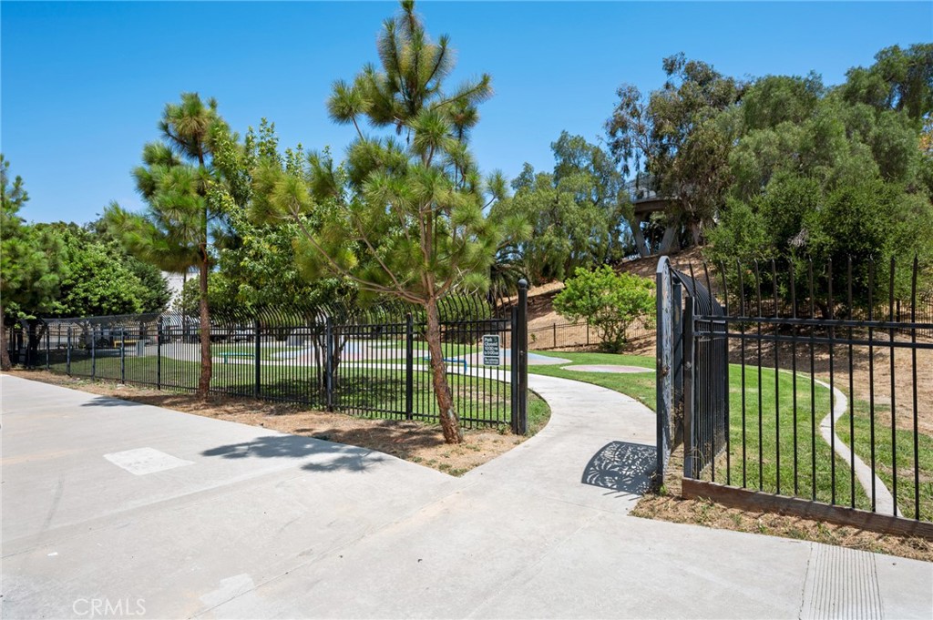 776 W Sepulveda Street