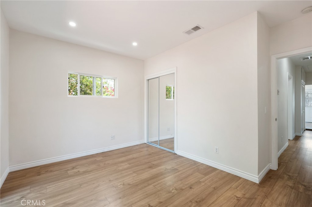 776 W Sepulveda Street