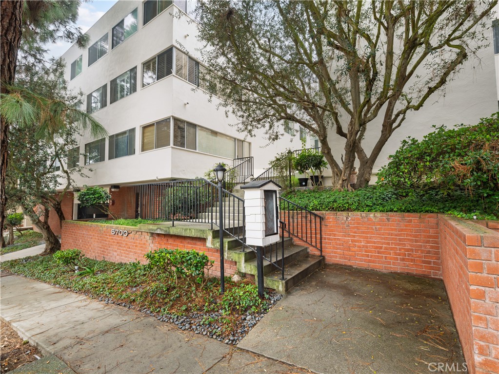 5700 Ravenspur Drive 107