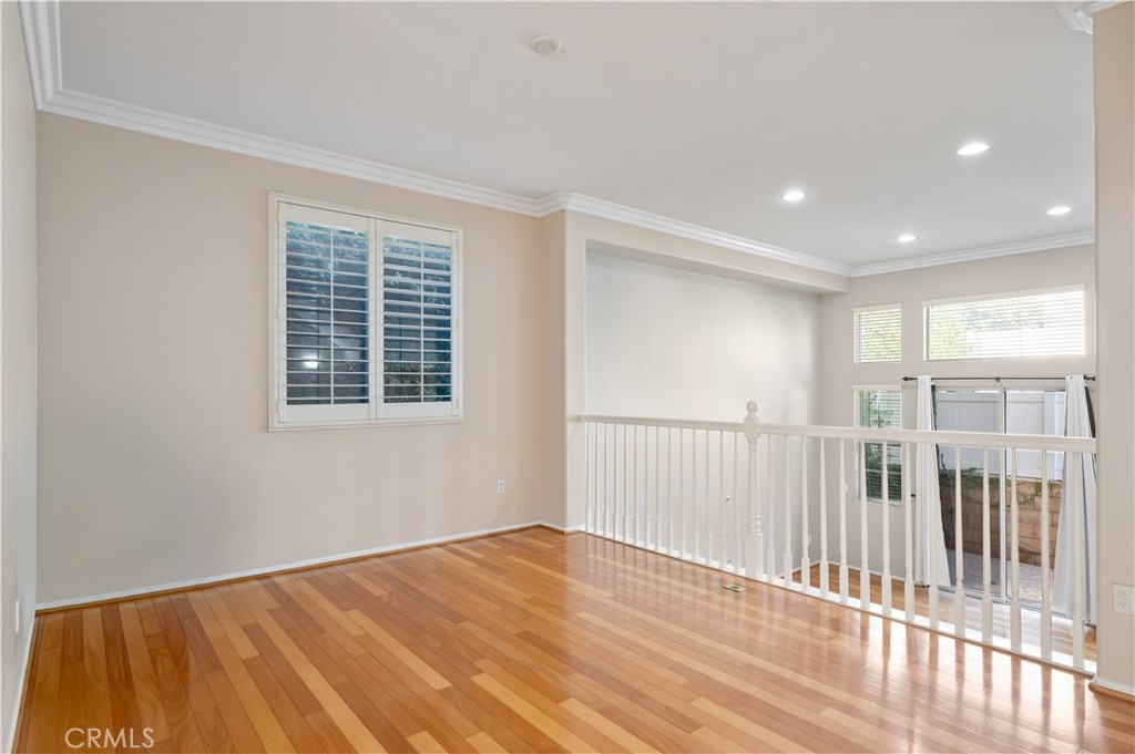 25481 Dodge Avenue 5