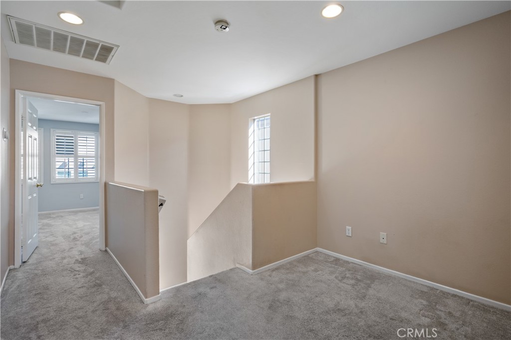 25481 Dodge Avenue 5