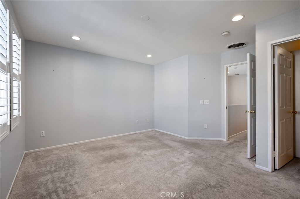 25481 Dodge Avenue 5