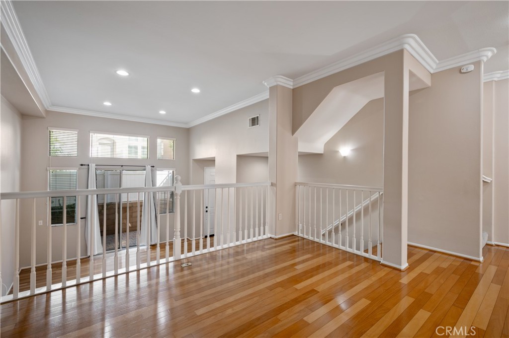 25481 Dodge Avenue 5