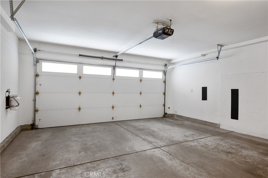 25481 Dodge Avenue 5