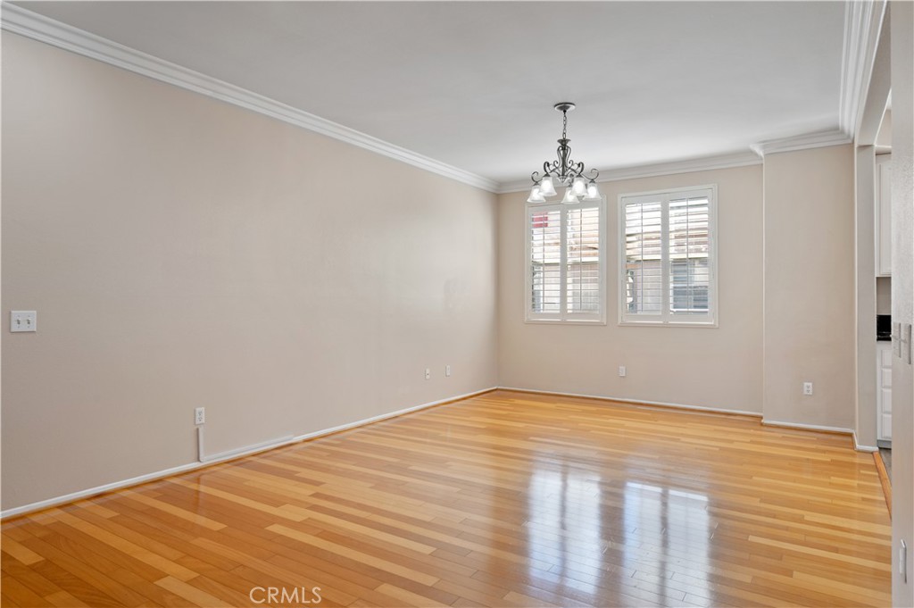 25481 Dodge Avenue 5