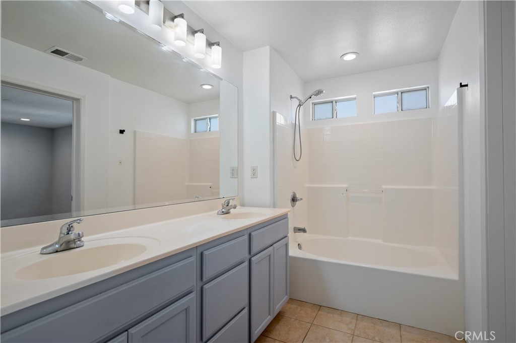 25481 Dodge Avenue 5