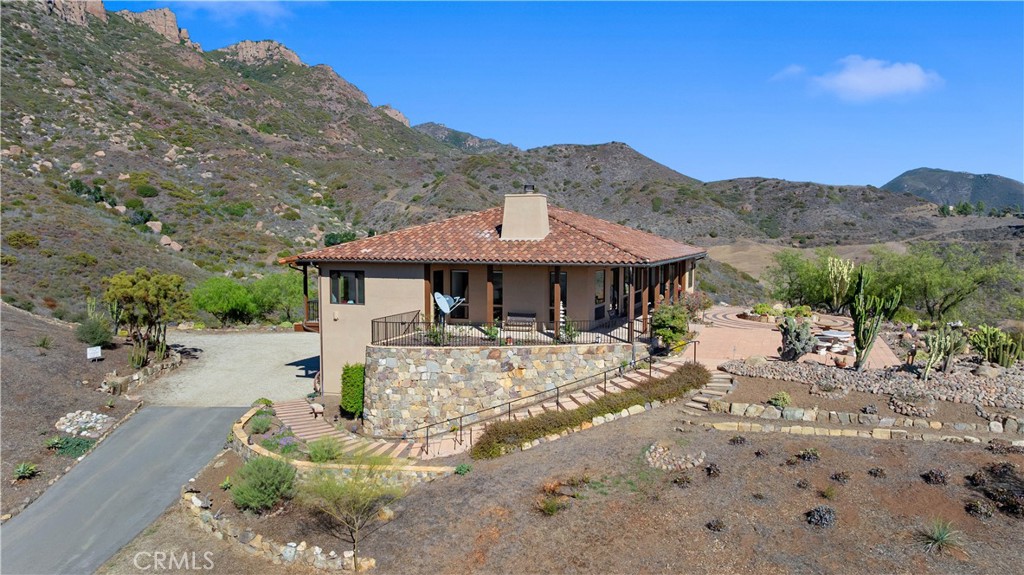 8400 Mipolomol Road