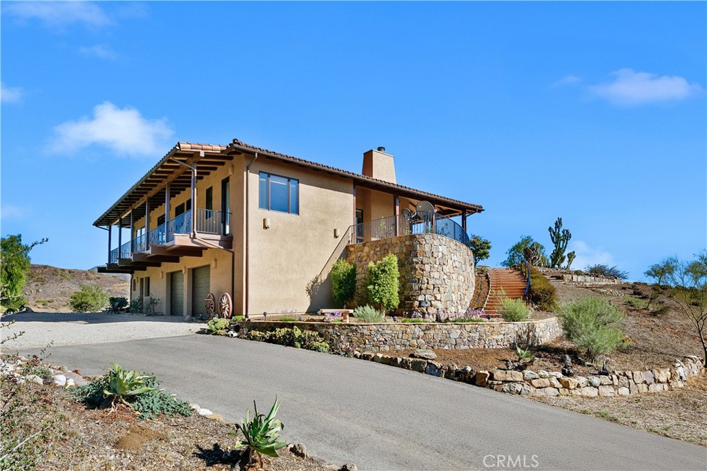 8400 Mipolomol Road