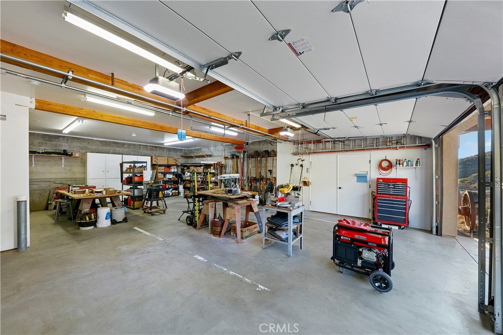 8400 Mipolomol Road