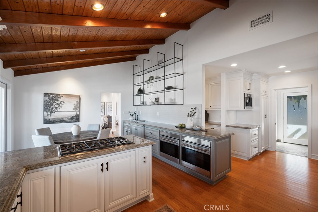 30105 Avenida Esplendida