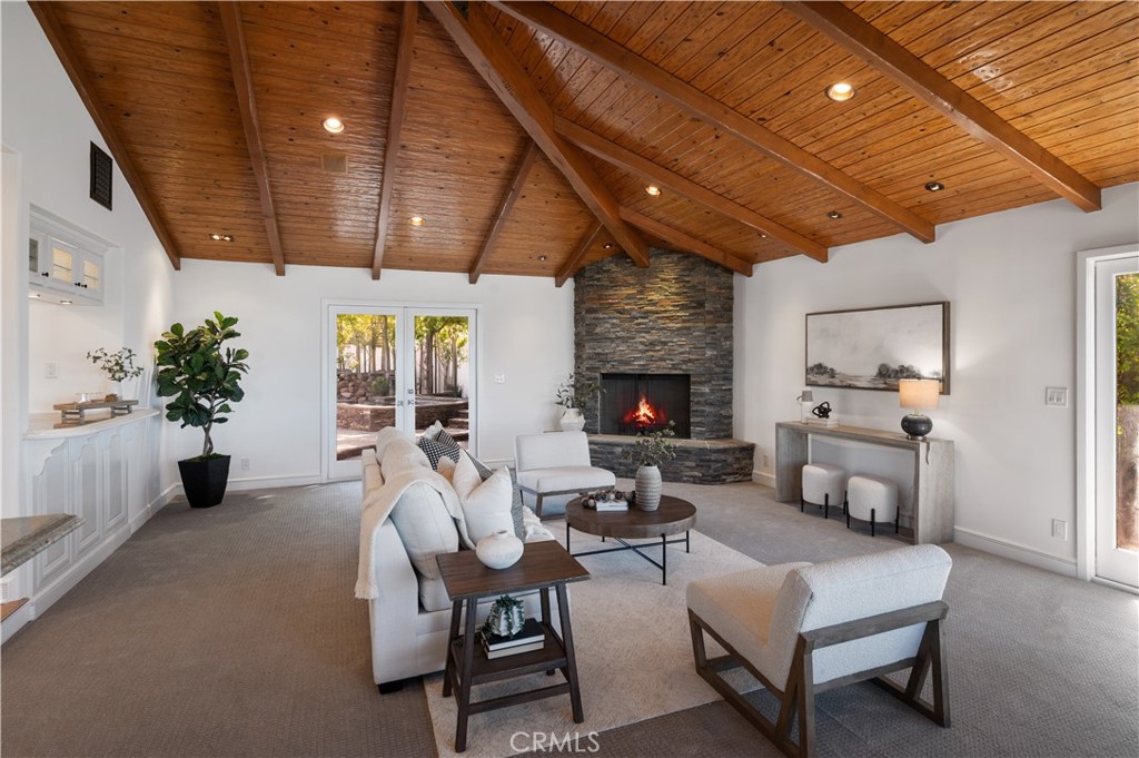 30105 Avenida Esplendida