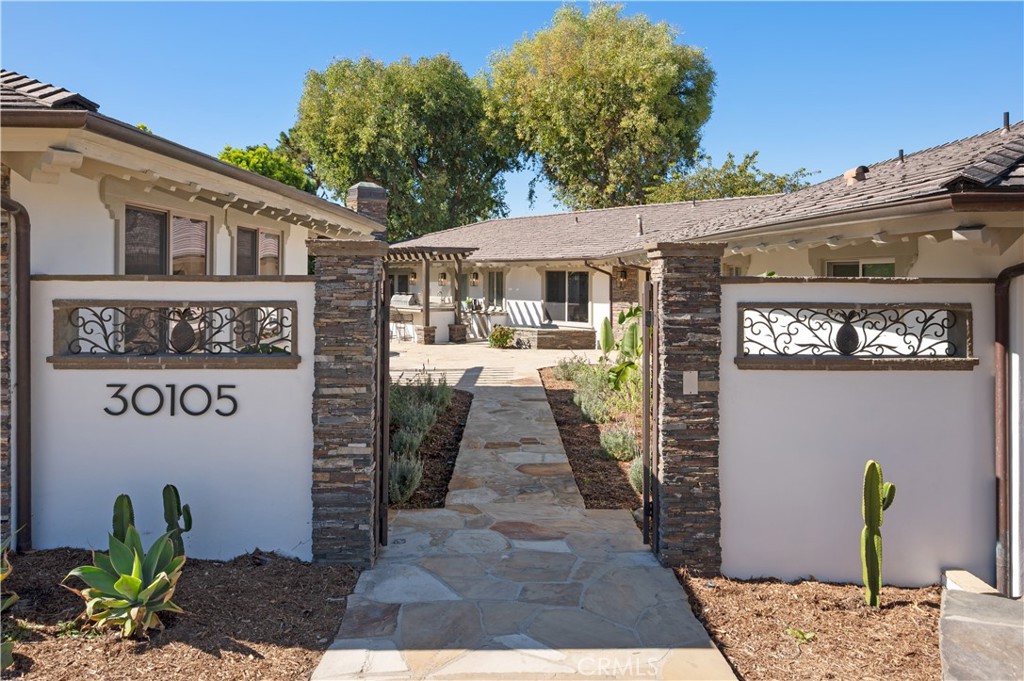 30105 Avenida Esplendida