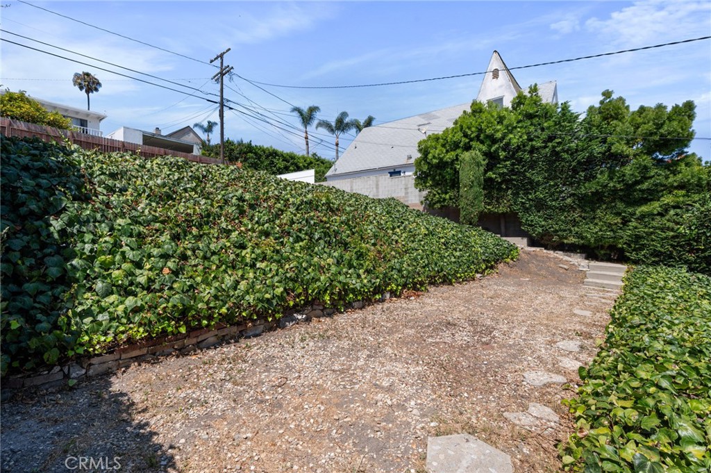 1467 Le Grande Terrace