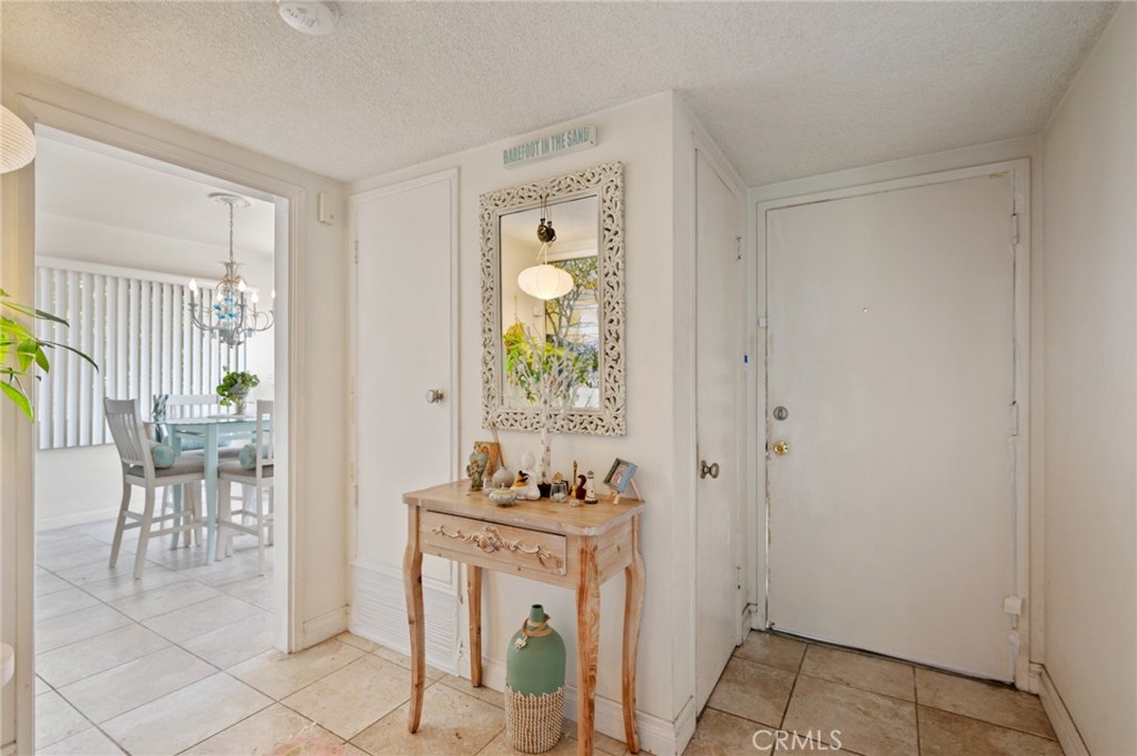 1467 Le Grande Terrace