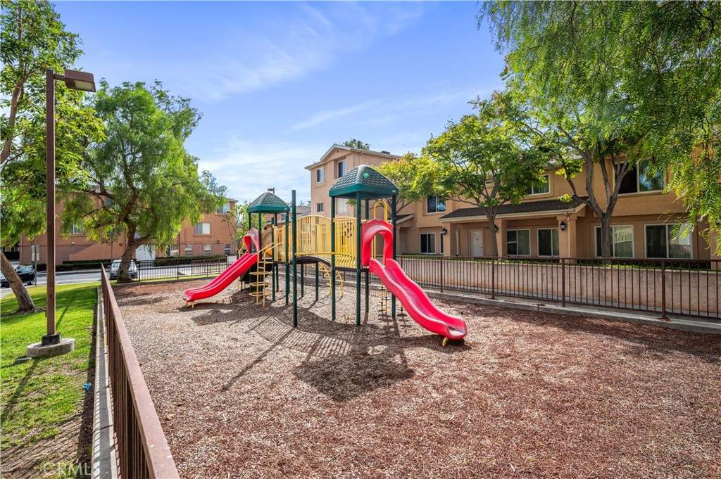 1008 S Harbor Heights Drive B