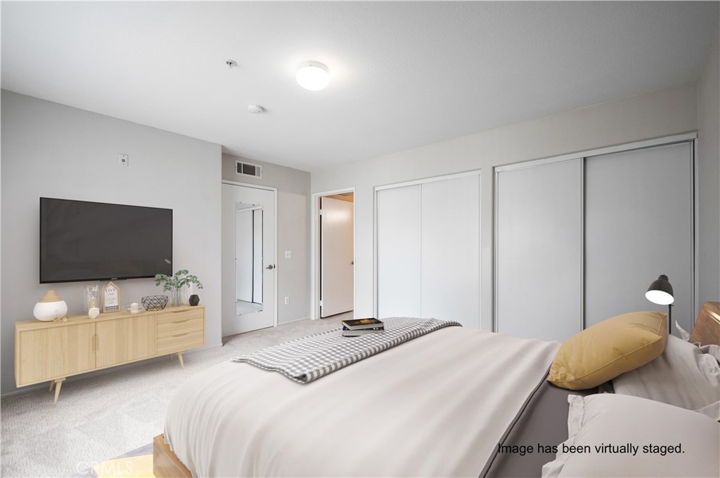 1008 S Harbor Heights Drive B