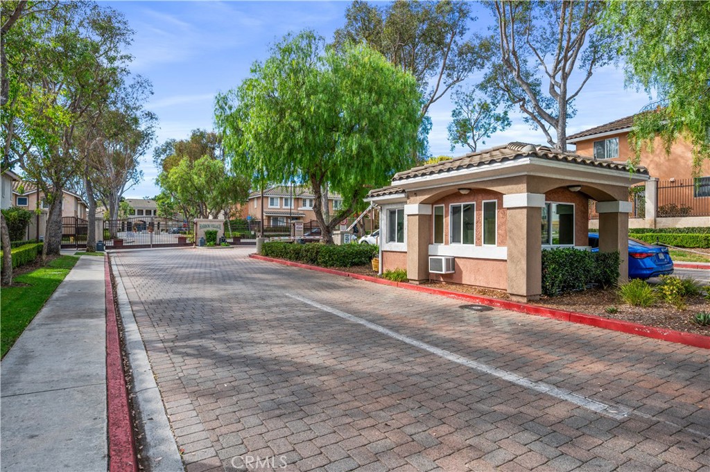 1008 S Harbor Heights Drive B