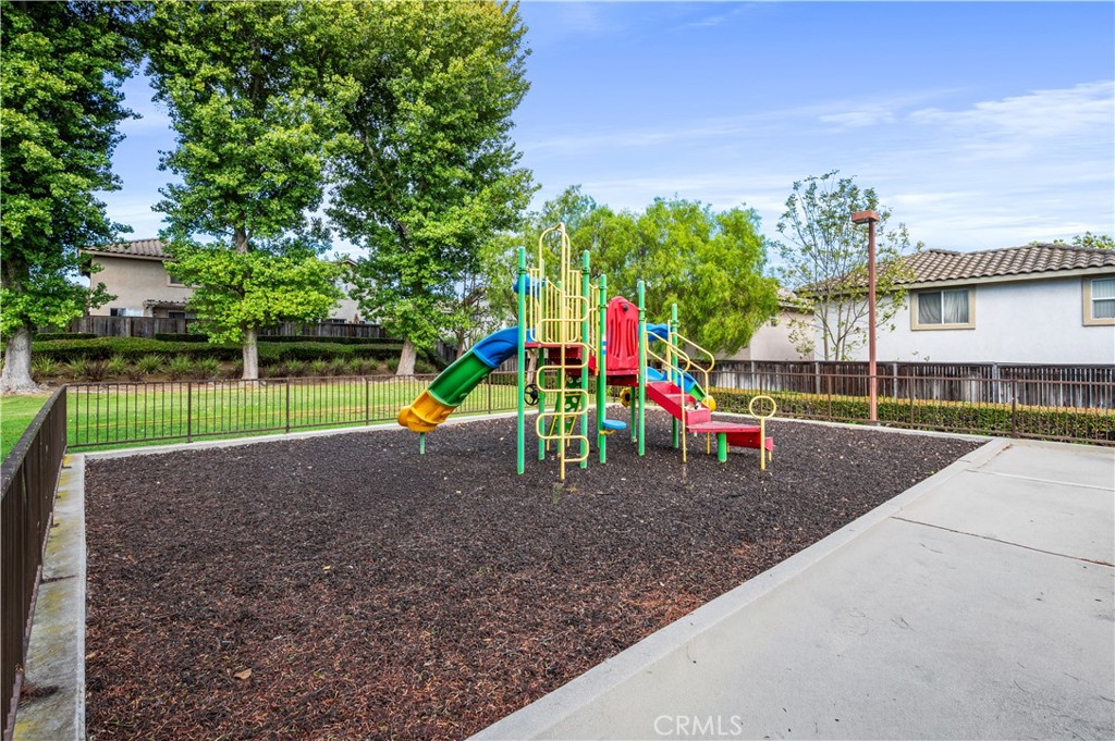 1008 S Harbor Heights Drive B