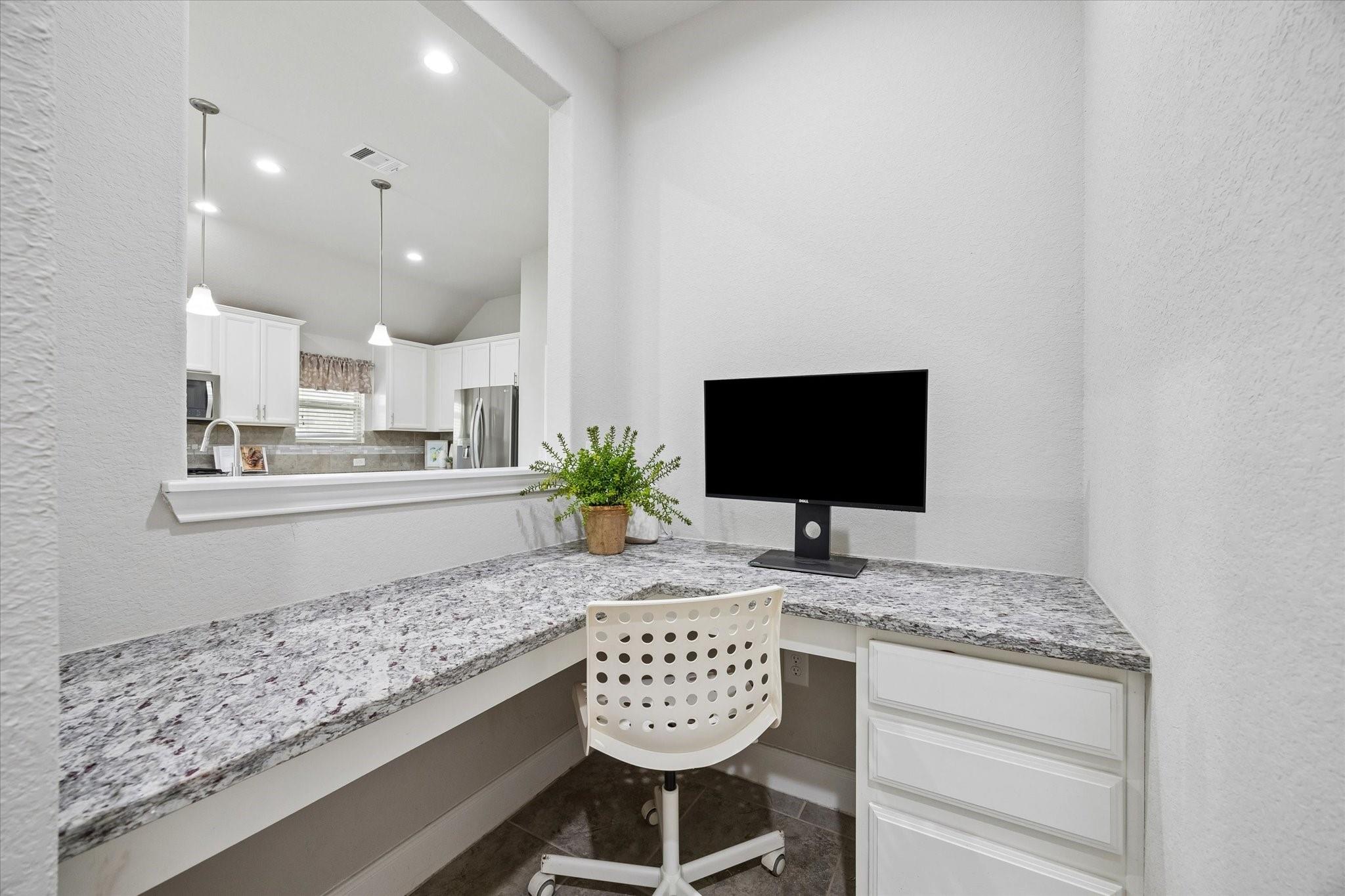 24111 Kingdom Isle Lane