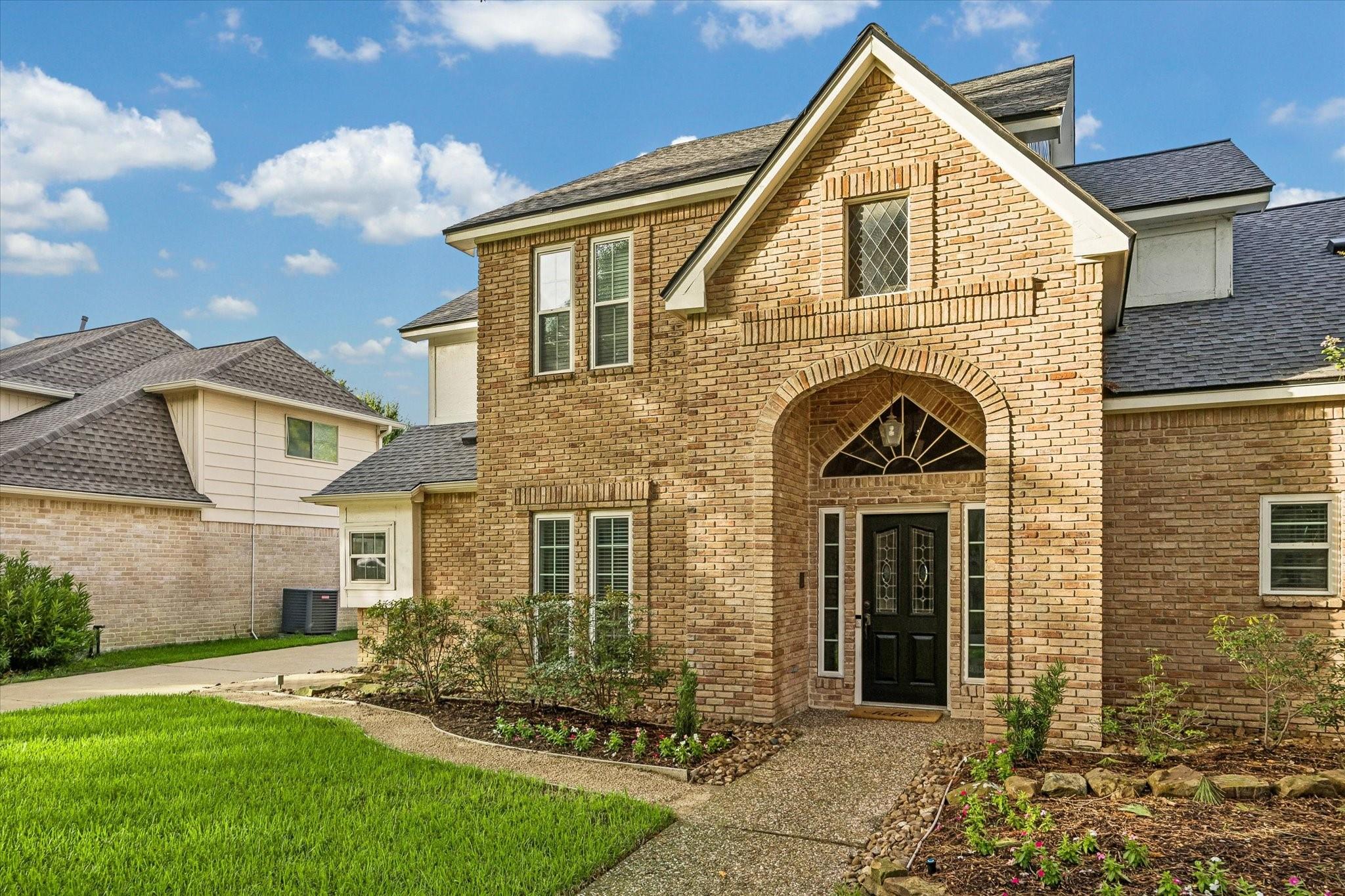 1027 Flagmore Drive