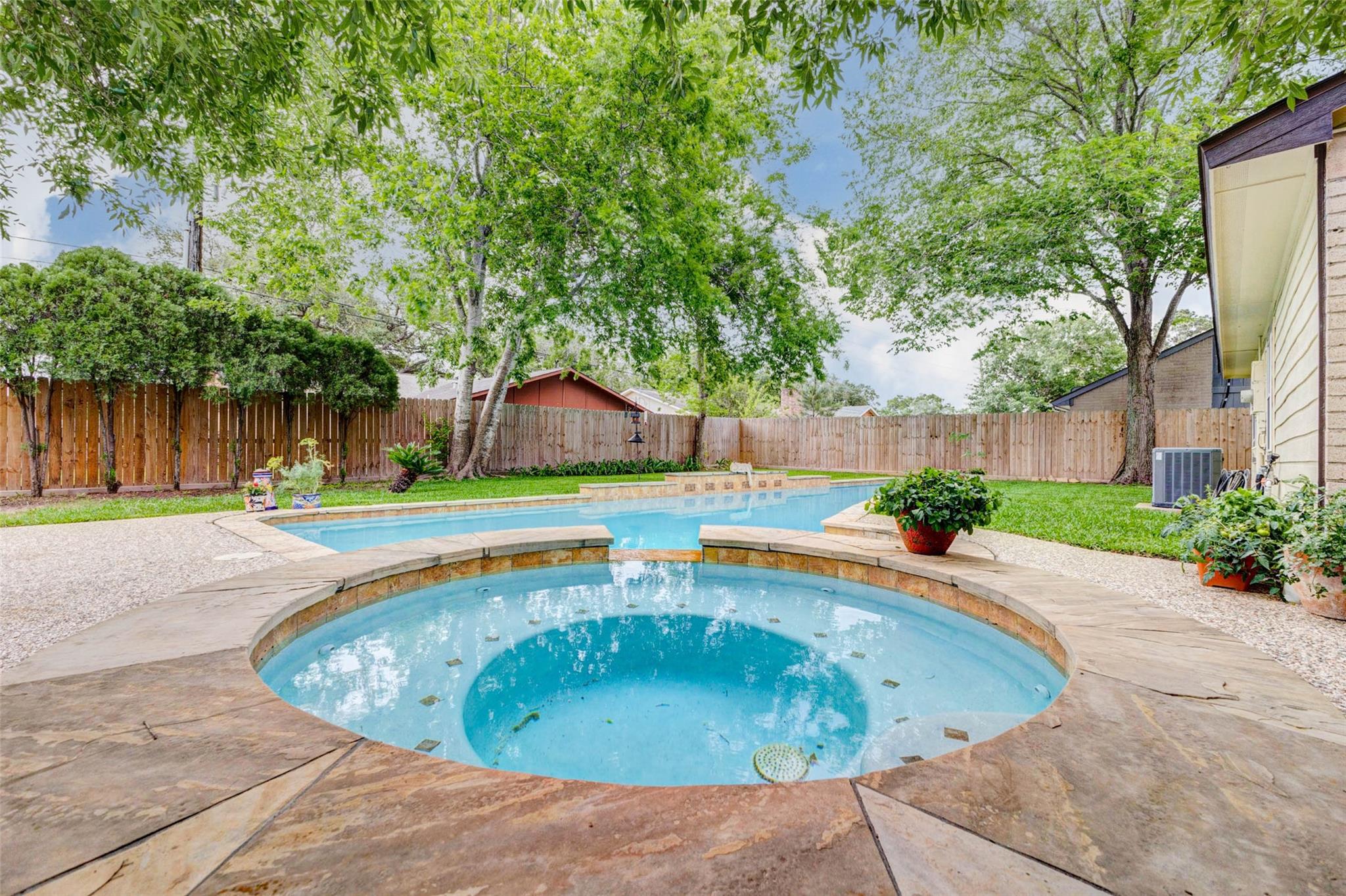 4730 Cairnlomond Street