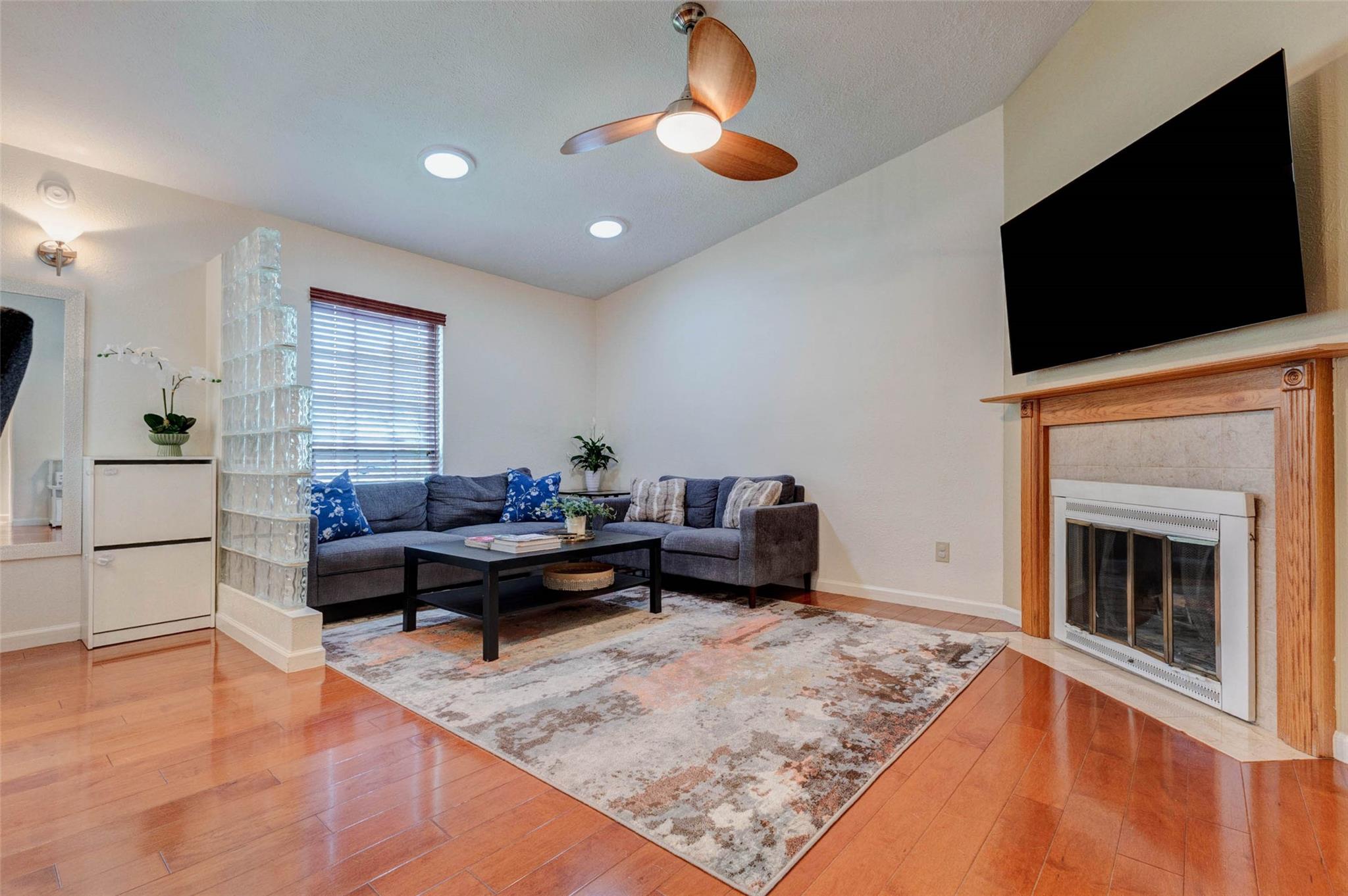 4730 Cairnlomond Street