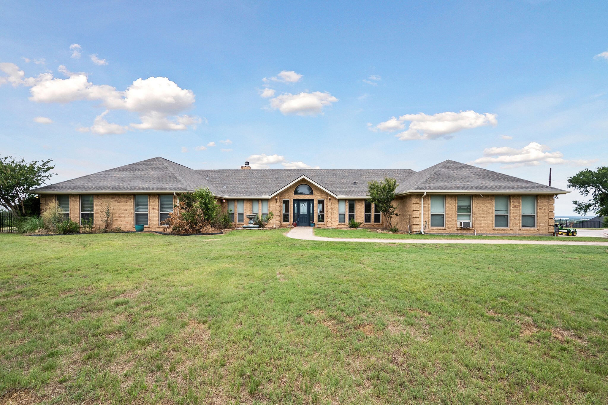 2101 White Lane