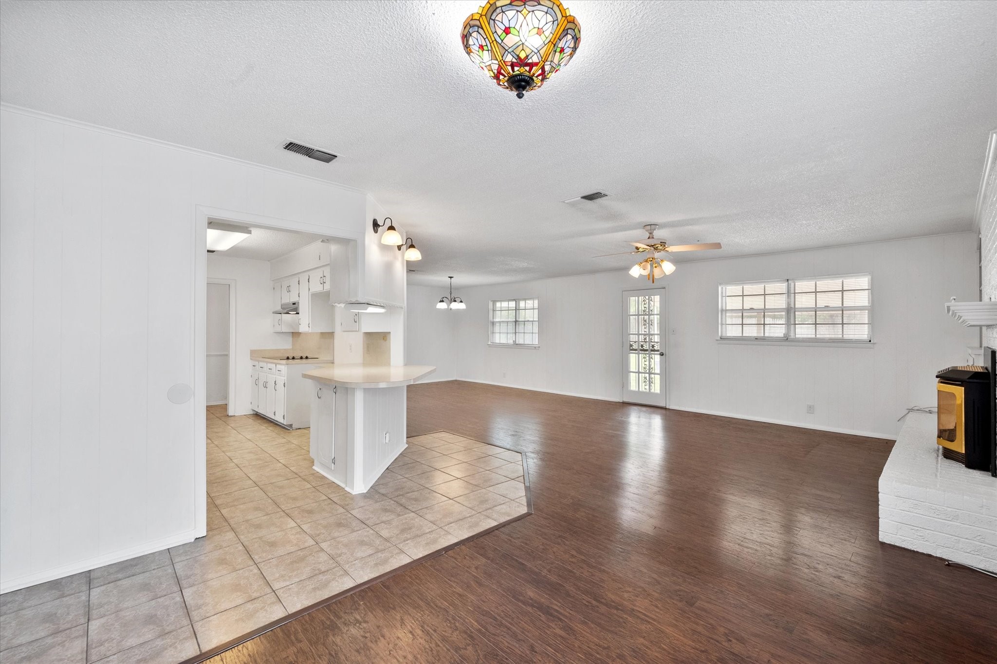 5654 Vega Drive