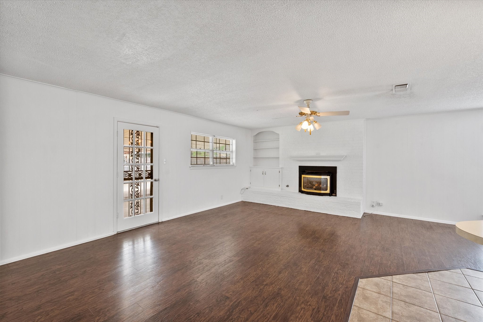 5654 Vega Drive