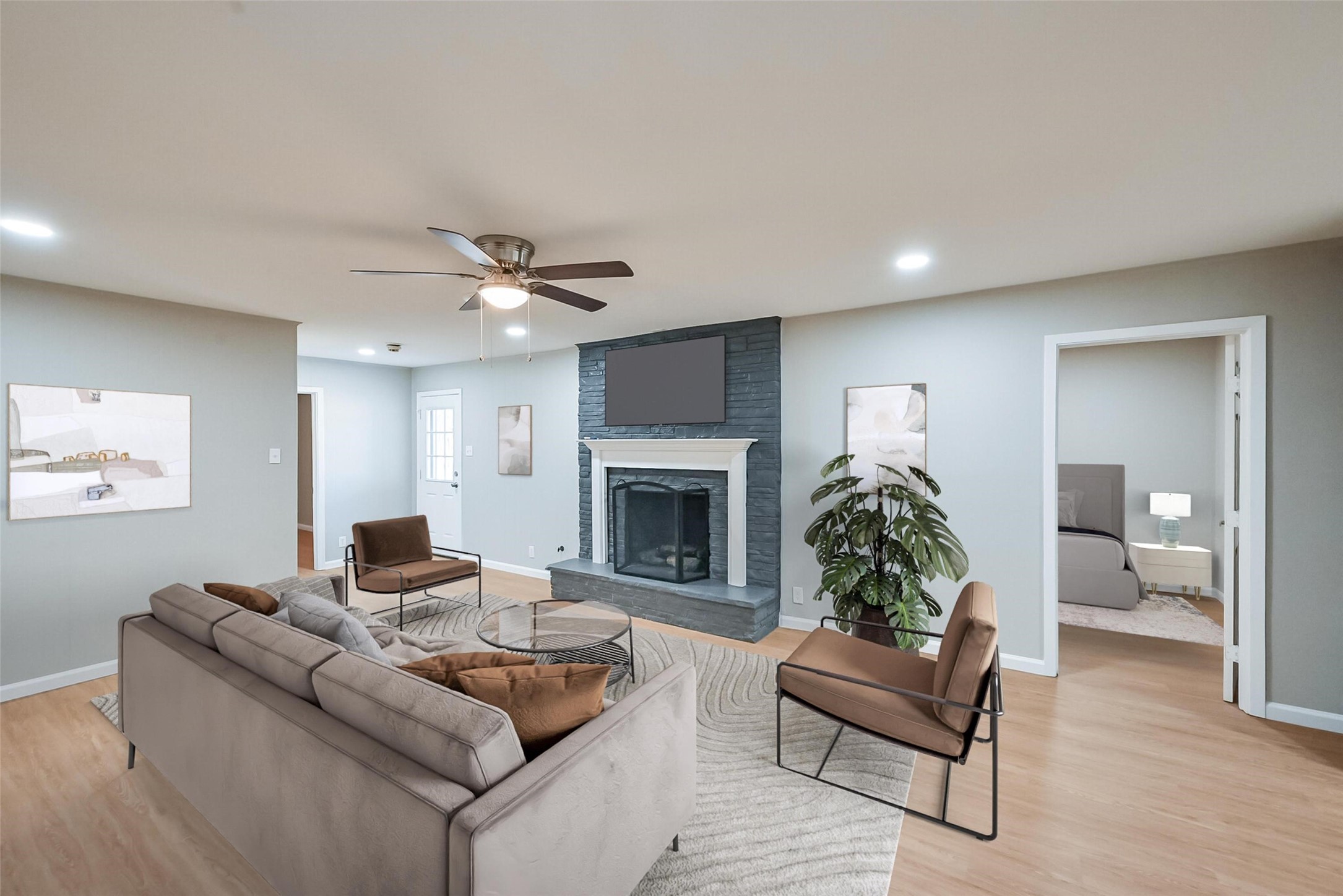 4313 Clayton Road W