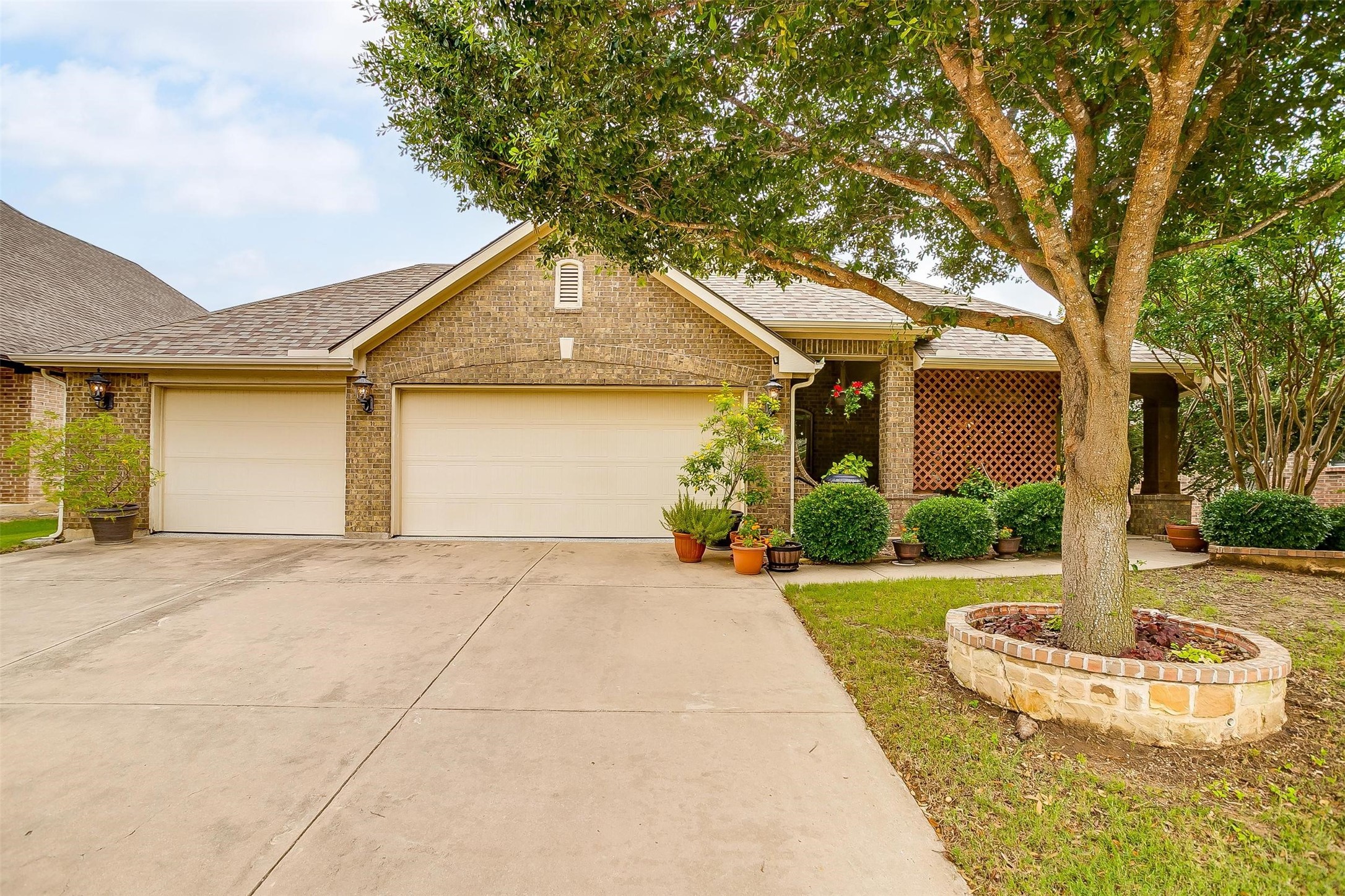 1108 Clairemont Lane