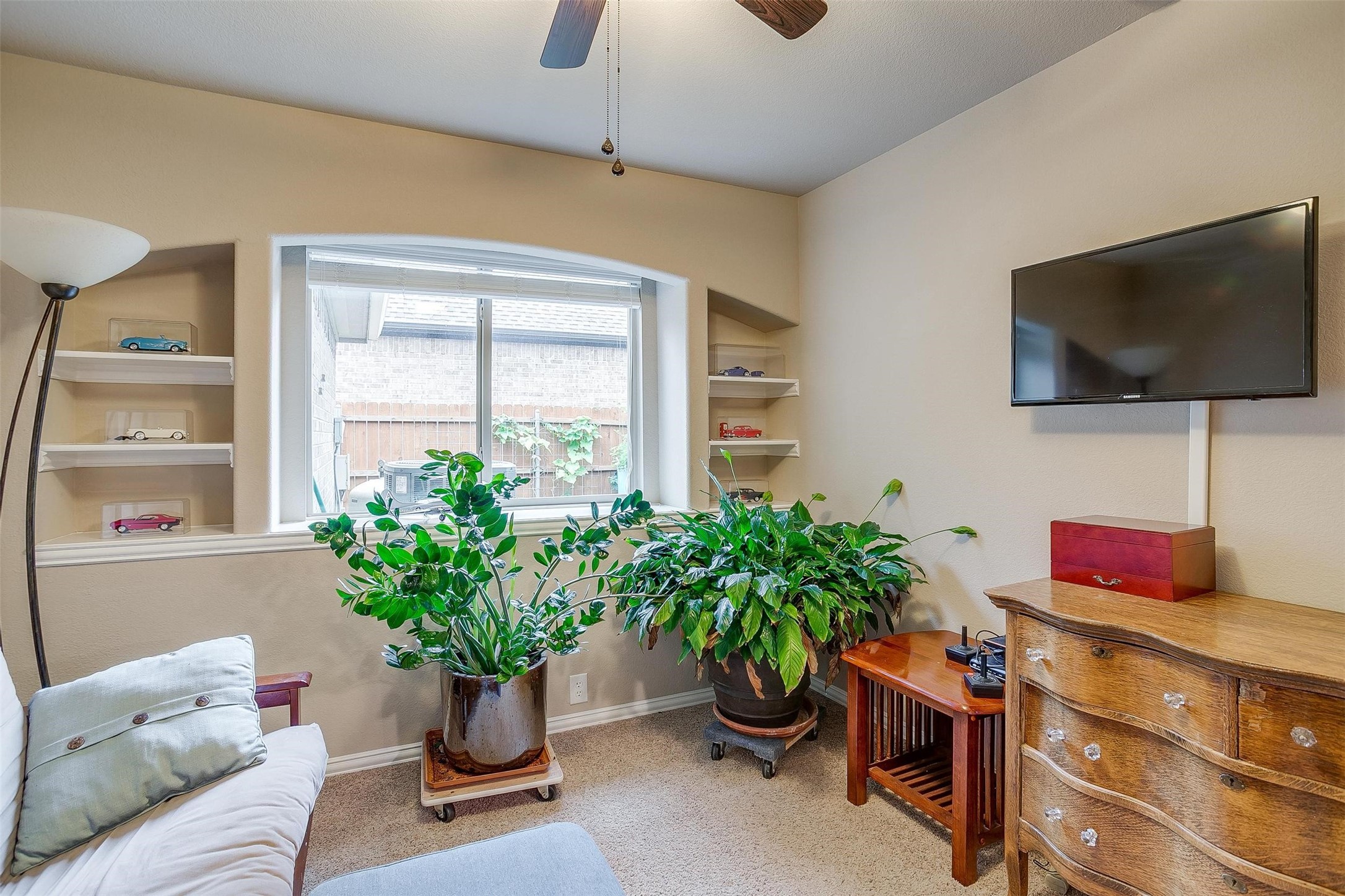 1108 Clairemont Lane