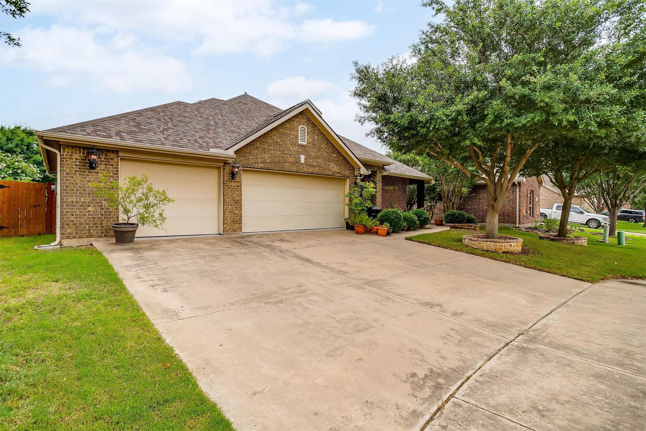 1108 Clairemont Lane