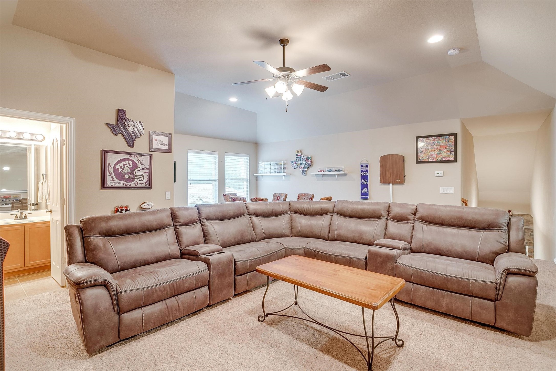 1108 Clairemont Lane