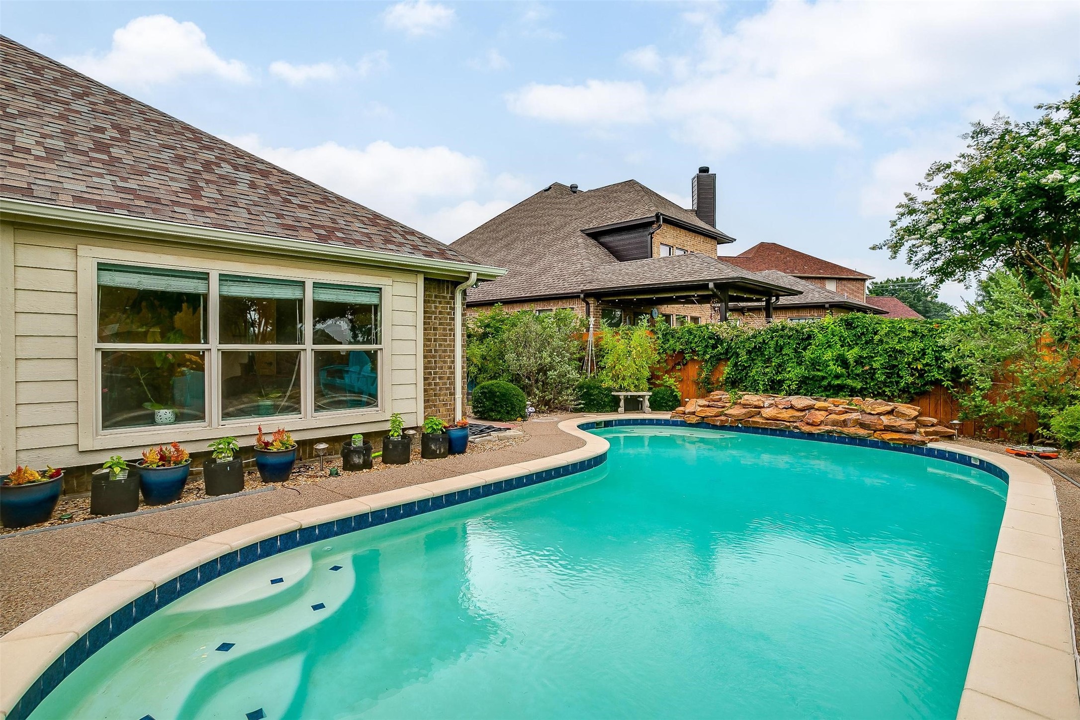 1108 Clairemont Lane