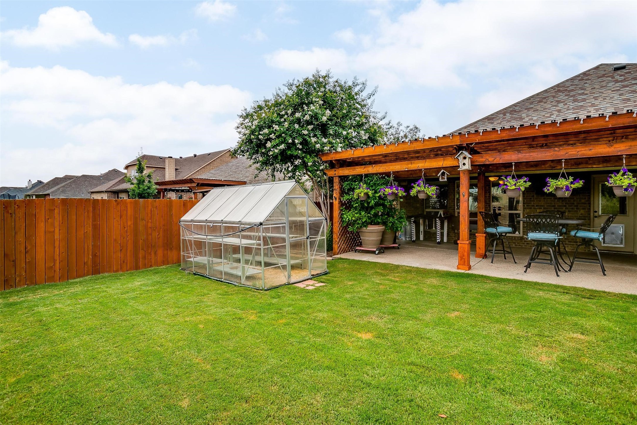 1108 Clairemont Lane