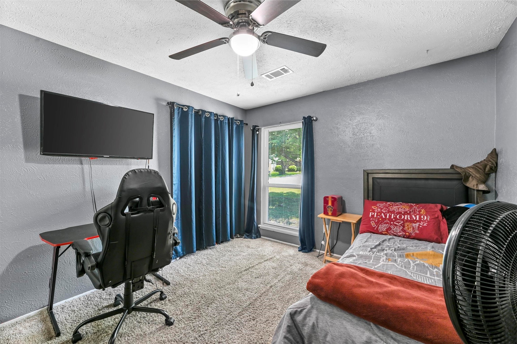 6805 Glenwood Drive