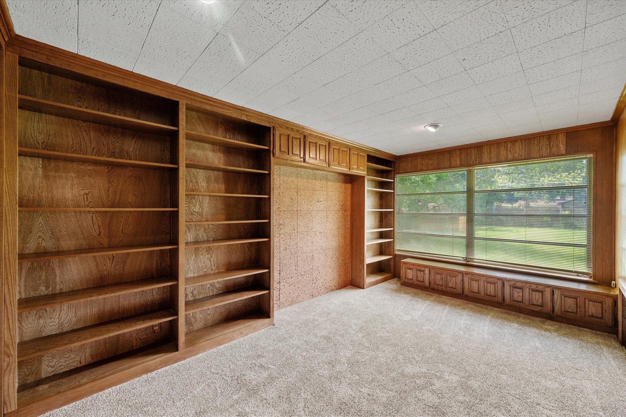 1204 Park Lane