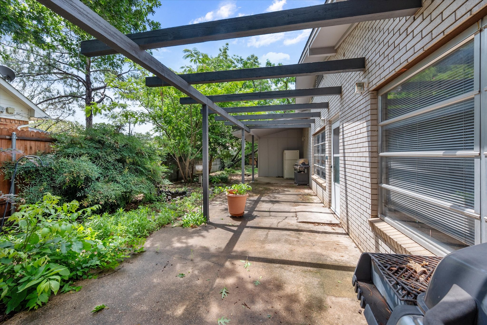 1204 Park Lane