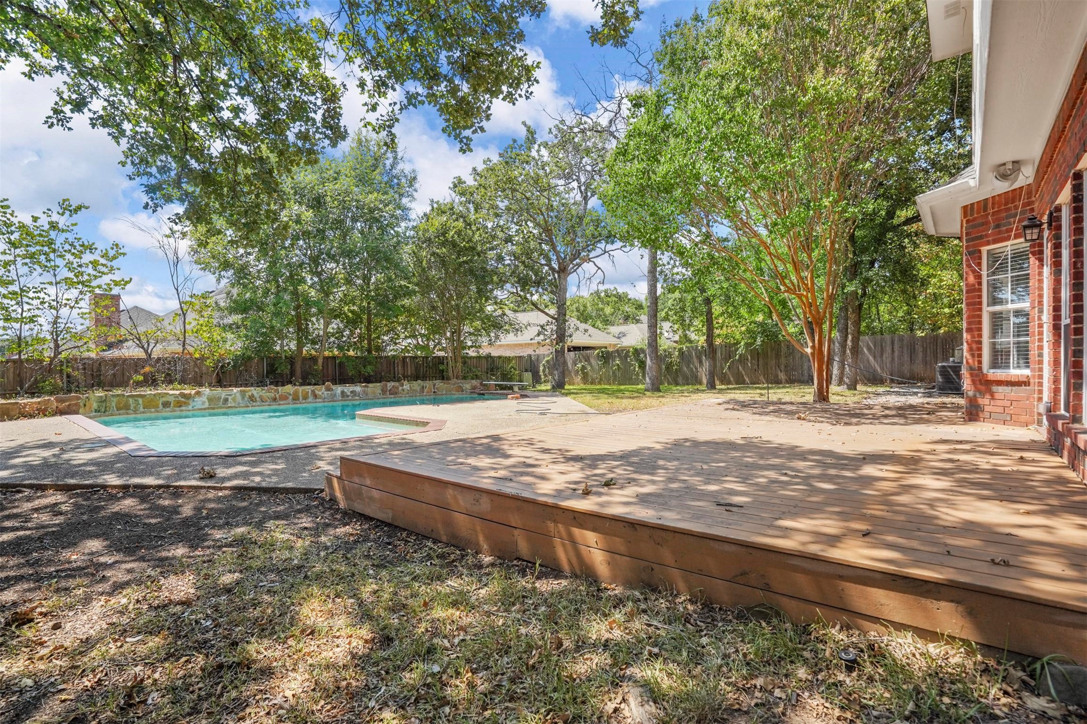 2705 Tally Ho Drive