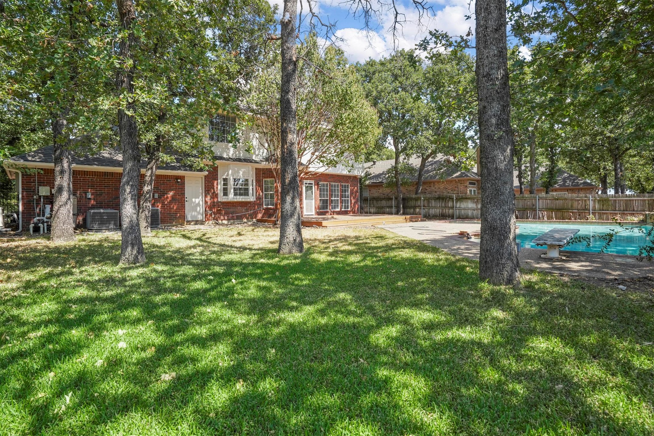 2705 Tally Ho Drive