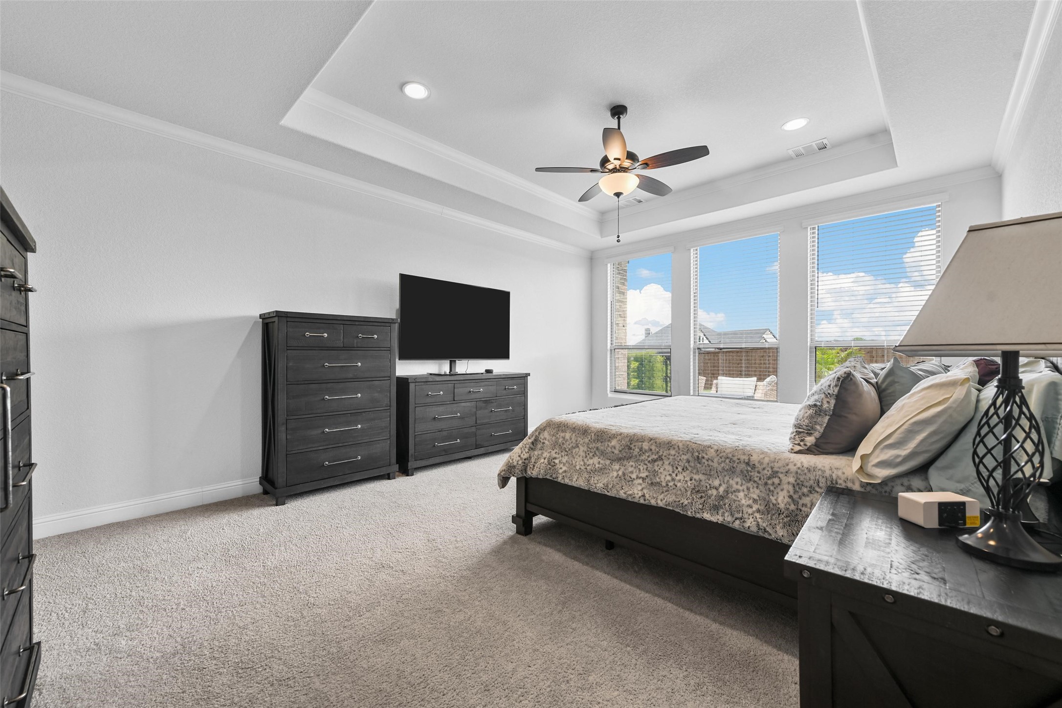 1201 Woodside Drive