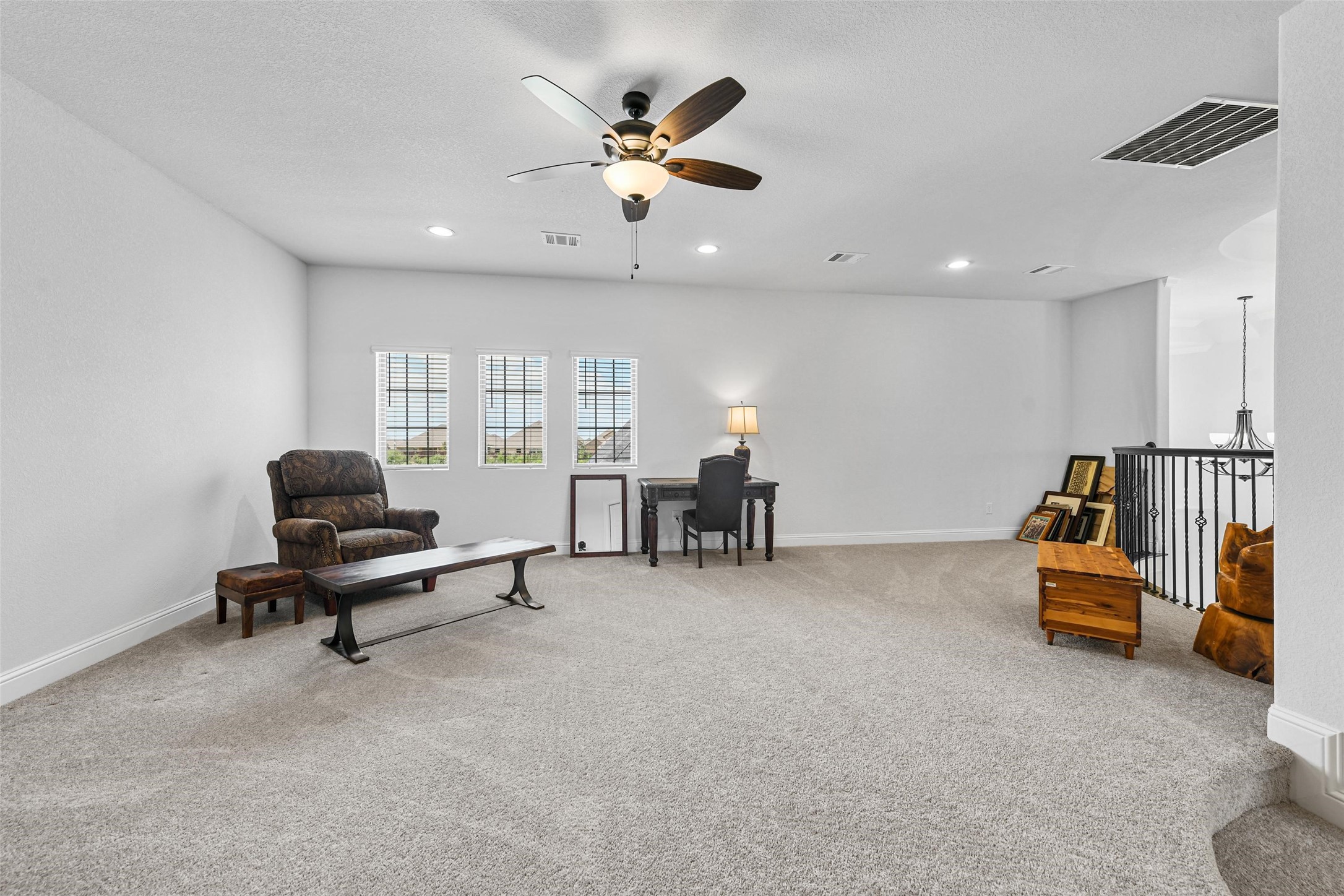 1201 Woodside Drive